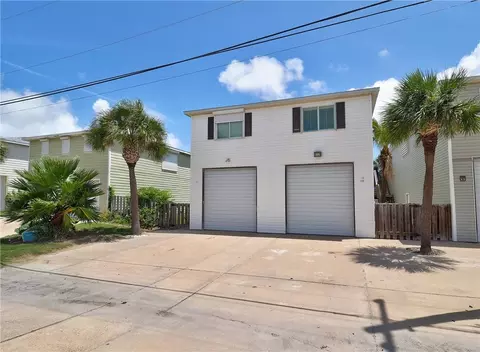 220 W Avenue F #1B, Port Aransas, TX 78373