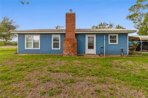 Exterior - 286 Mystic Dr, Mathis, TX 78368 photo 6 of 13