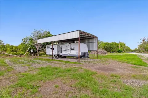Exterior - 286 Mystic Dr, Mathis, TX 78368 photo 12 of 13