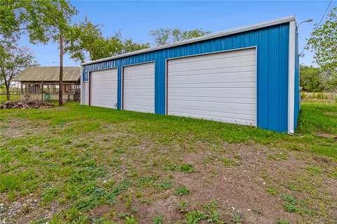 Exterior - 286 Mystic Dr, Mathis, TX 78368 photo 11 of 13