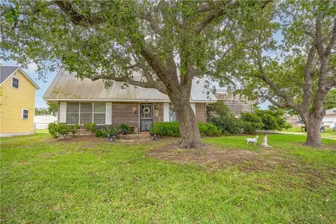 418 Woodhaven, Ingleside, TX 78362