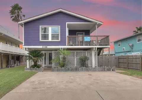1116 S Station St, Port Aransas, TX 78373