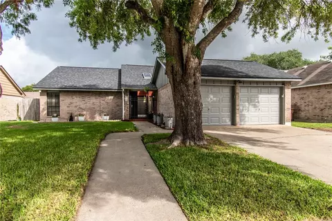 3245 Hampton St, Corpus Christi, TX 78414
