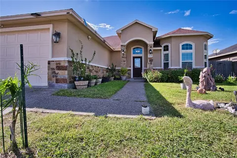 8229 Merlin Pl, Corpus Christi, TX 78414