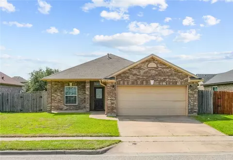 325 Pacific Dr, Portland, TX 78374
