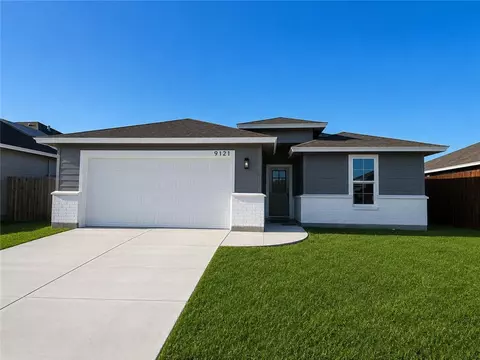 9121 Neena Dr, Corpus Christi, TX 78410