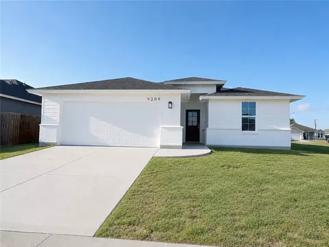 9209 Neena Dr, Corpus Christi, TX 78409