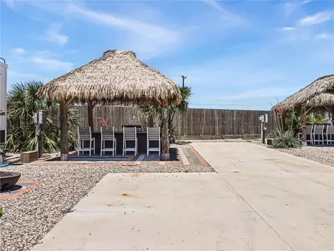 1100 Port St #29, Port Aransas, TX 78373