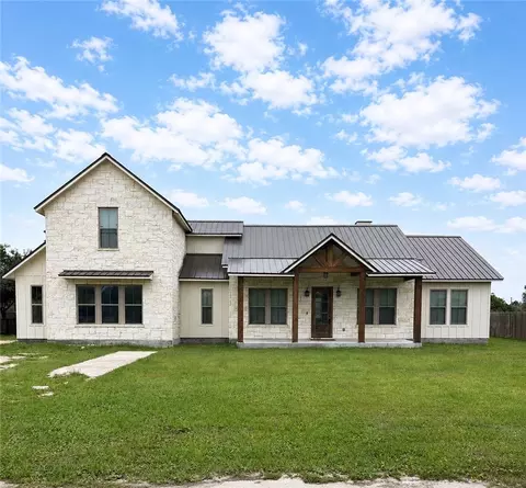 1056 Glenoak Dr, Corpus Christi, TX 78418