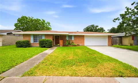 1109 Bradshaw Dr, Corpus Christi, TX 78412