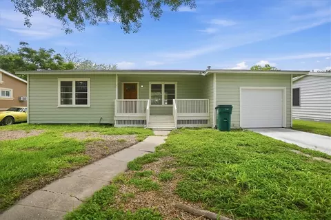 1049 Deforrest St, Corpus Christi, TX 78404