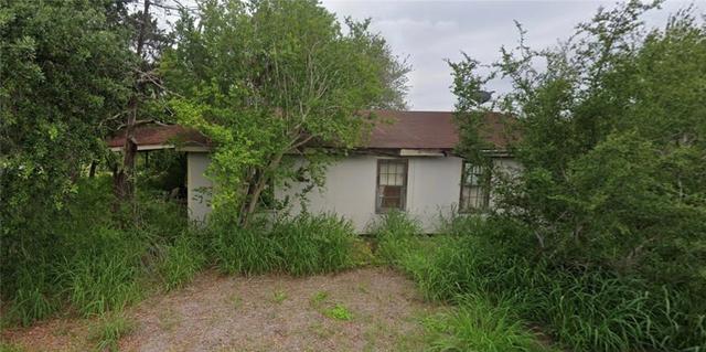 814 W 3rd St, Bishop, TX 78343
