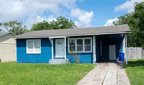 1213 Whitaker Dr, Corpus Christi, TX 78412