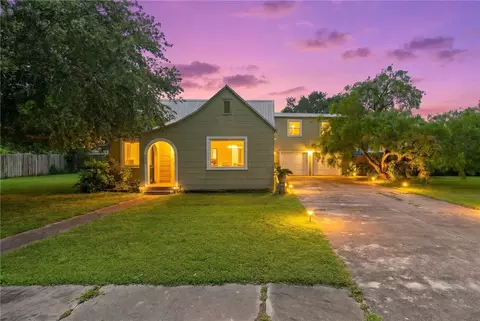 805 Cook, Odem, TX 78370