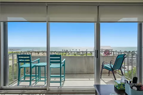 715 S Upper Broadway St #601, Corpus Christi, TX 78401