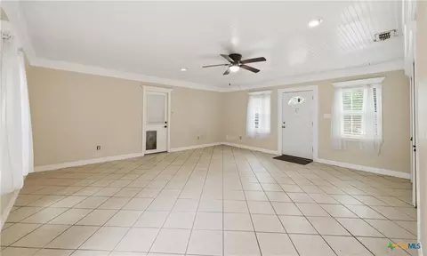 Living - 2597 Danforth Ln, Ingleside, TX 78362 photo 4 of 4