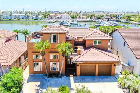 290 Marina Dr, Port Aransas, TX 78373