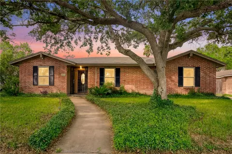 4530 Snead Dr, Corpus Christi, TX 78413