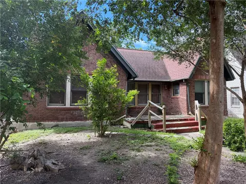 537 Naples St, Corpus Christi, TX 78404