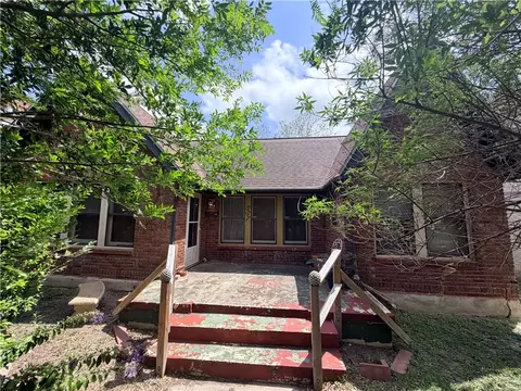 537 Naples St, Corpus Christi, TX 78404