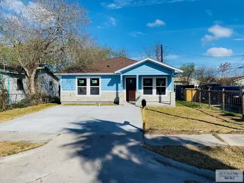 910 Dolores St, Corpus Christi, TX 78405