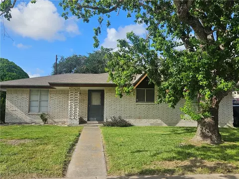 4010 Tripoli Dr, Corpus Christi, TX 78411