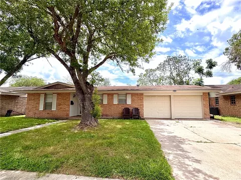 2107 Louisiana St, Kingsville, TX 78363