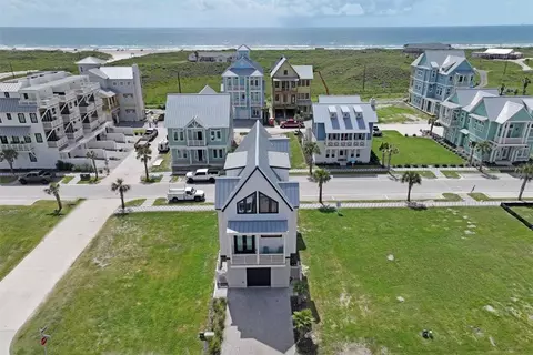 507 Sunrise Ave, Port Aransas, TX 78373