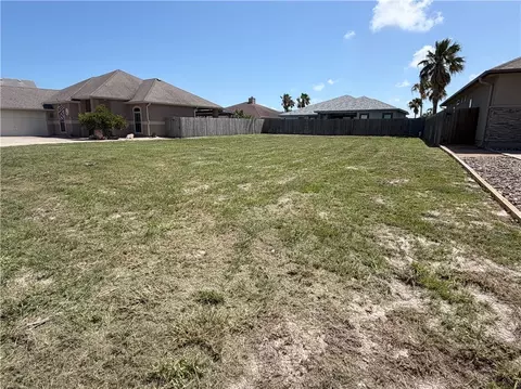 15665 Three Fathoms Bank Dr, Corpus Christi, TX 78418