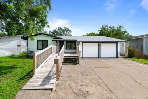 3929 Bradford Dr, Corpus Christi, TX 78415