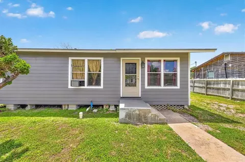 5329 Alaniz Dr, Corpus Christi, TX 78415