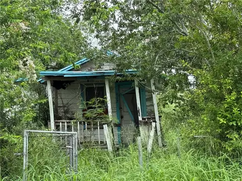 912 Ohio St, Robstown, TX 78380