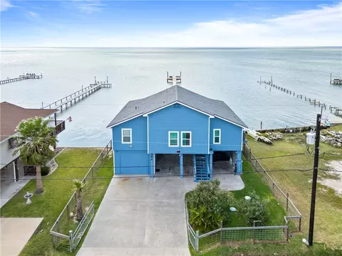 614 Copano Ridge Rd, Rockport, TX 78382