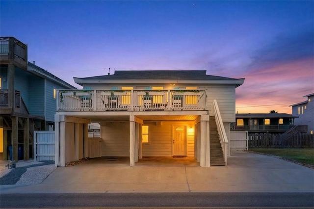 1310 S 11th St, Port Aransas, TX 78373