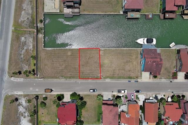 709 Imperial Hbr, Corpus Christi, TX 78402