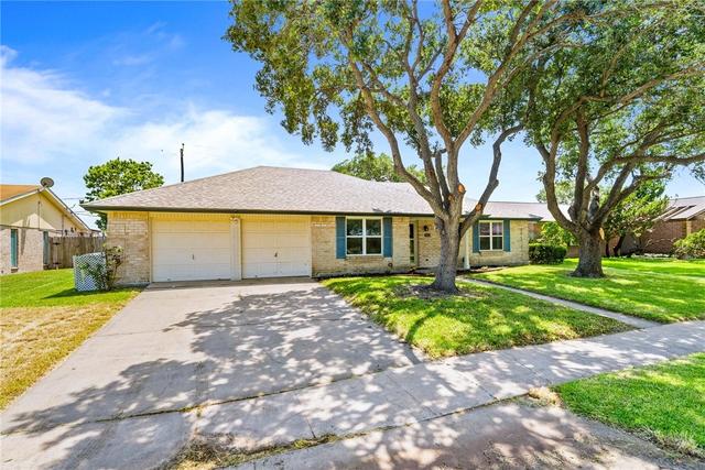 4513 Snead Dr, Corpus Christi, TX 78413