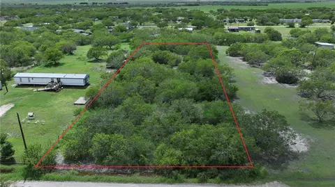 162 Rachal, Robstown, TX 78380