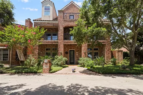 4827 Ocean Dr, Corpus Christi, TX 78412