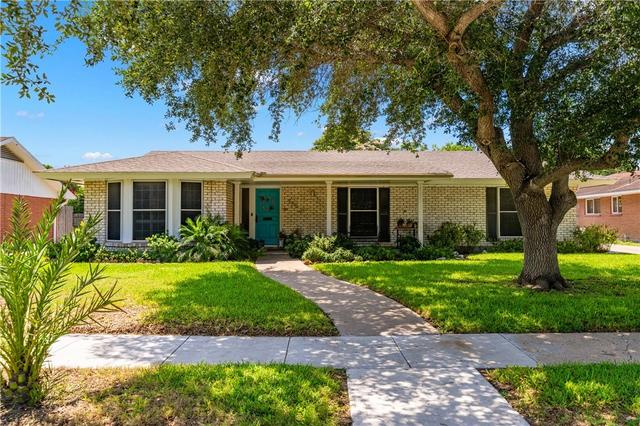 750 Burkshire Dr, Corpus Christi, TX 78412
