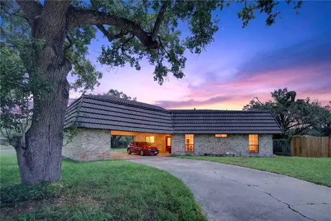1900 S Park St, Kingsville, TX 78363