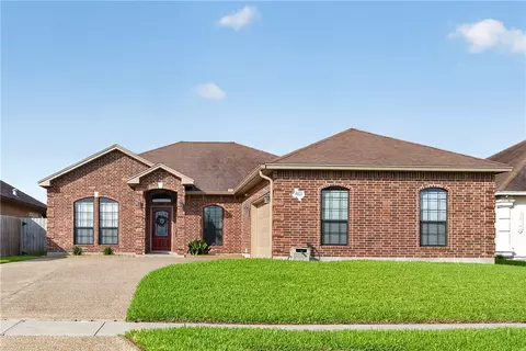 6821 Jets Ct, Corpus Christi, TX 78414