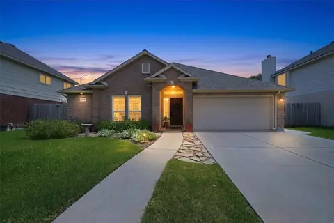 5329 High Bank Dr, Corpus Christi, TX 78413