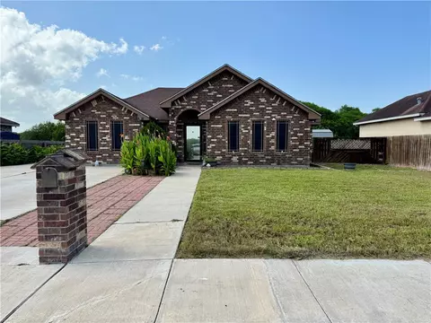1521 Seabreeze St, Alice, TX 78332