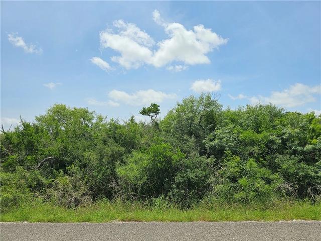 1110 Second St, Bayside, TX 78340