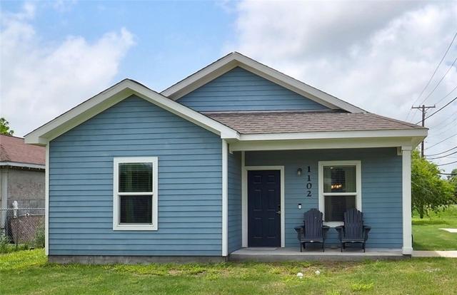 1102 S Mccampbell St, Aransas Pass, TX 78336