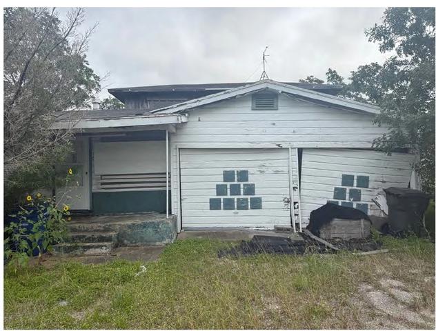 2747 Nemec St, Corpus Christi, TX 78415