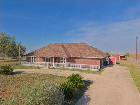 3893 County Road 61, Robstown, TX 78380