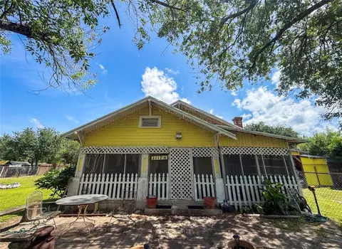 1117 E Fordyce Ave, Kingsville, TX 78363
