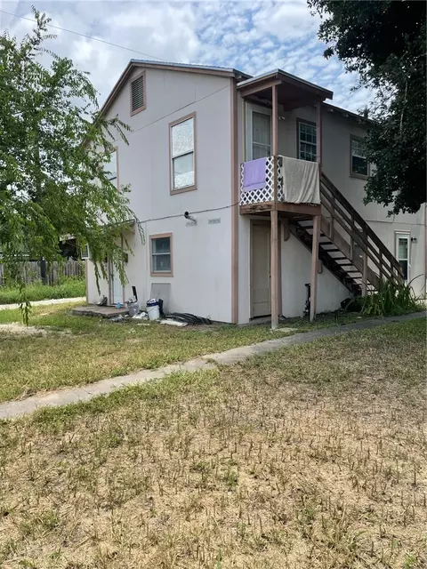 502 E Lott Ave, Kingsville, TX 78363