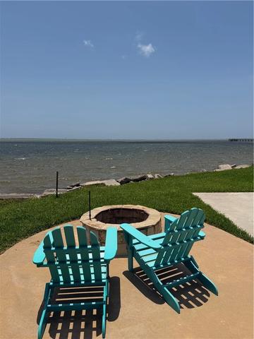 101 Caribbean Dr, Corpus Christi, TX 78418